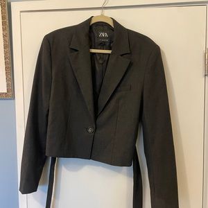 NEW Zara cropped tie-front blazer